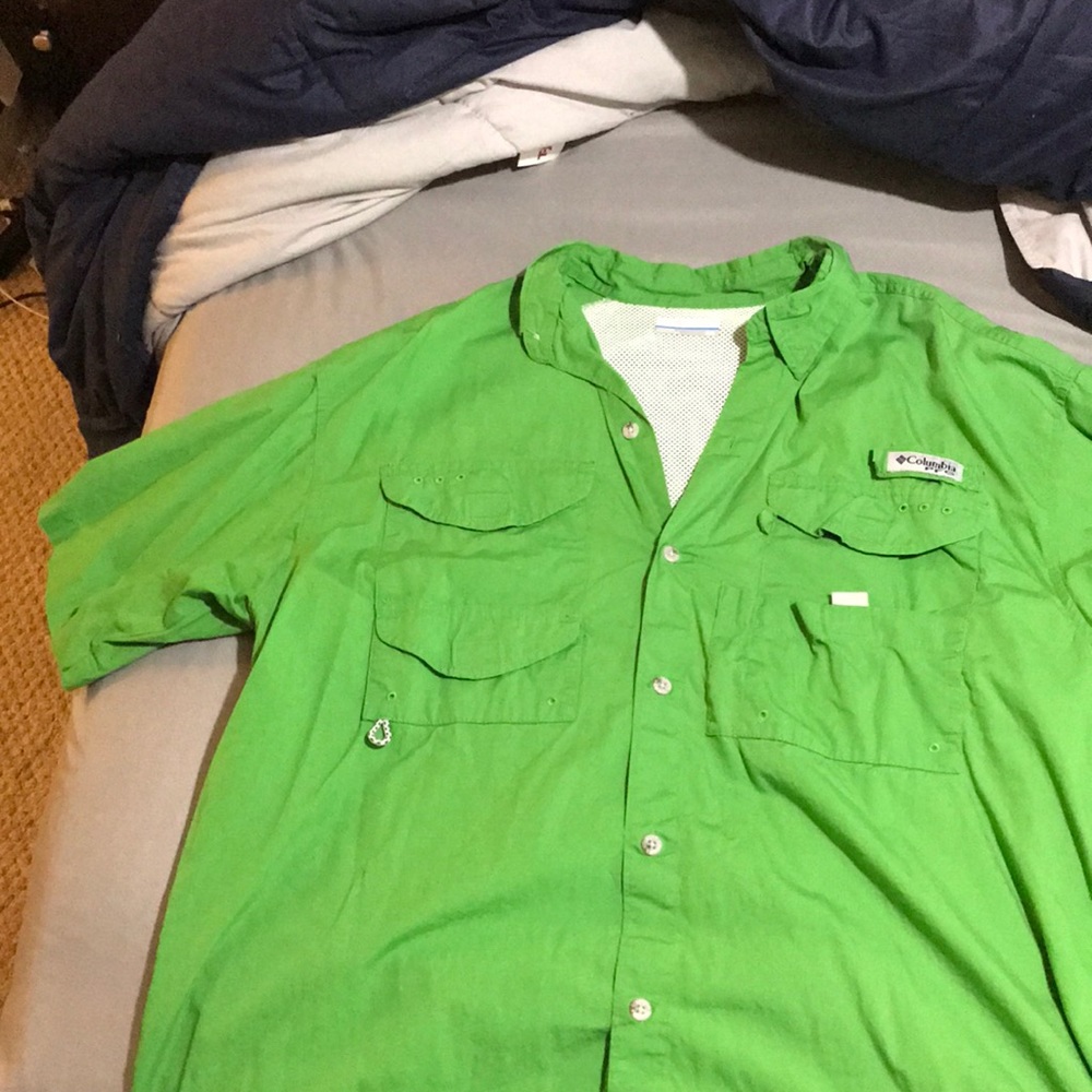 Green Columbia PFG short sleeved button down